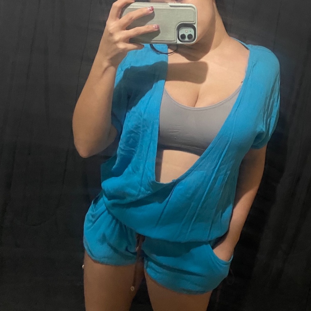 🚨 2/$10 🚨 Turquoise Romper